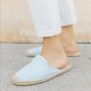 Frayed edge mule